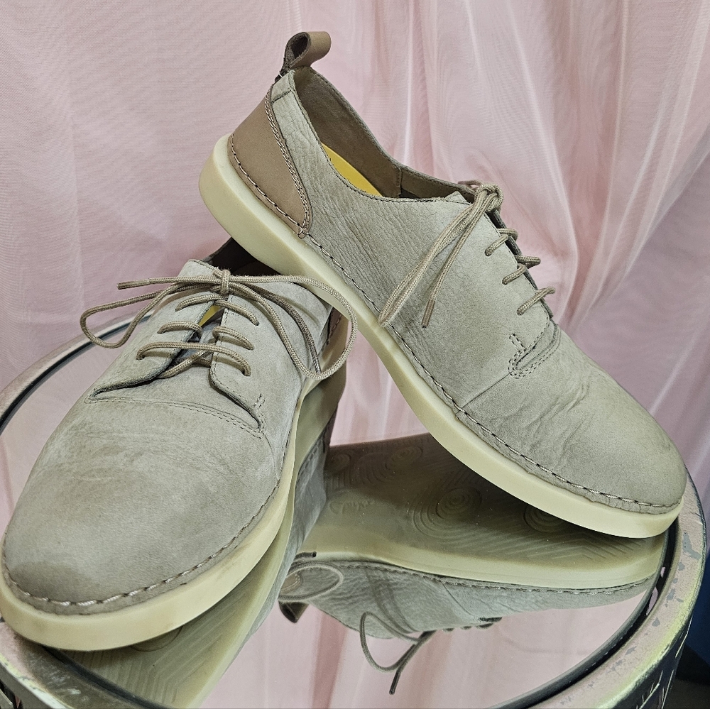 Clarks Women's Lace-Up Oxfords - Beige and Brown